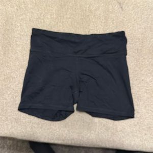 90 degree- short shorts